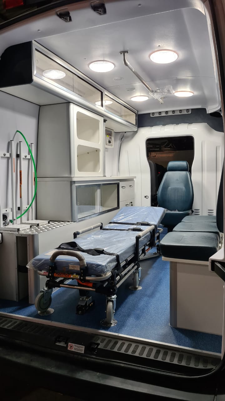 Ambulância UTI - Veículo Renault Master 2