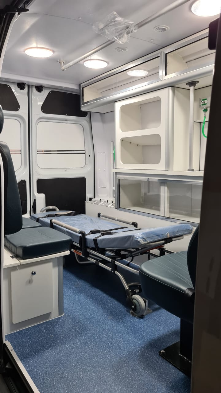 Ambulância UTI - Veículo Renault Master 4