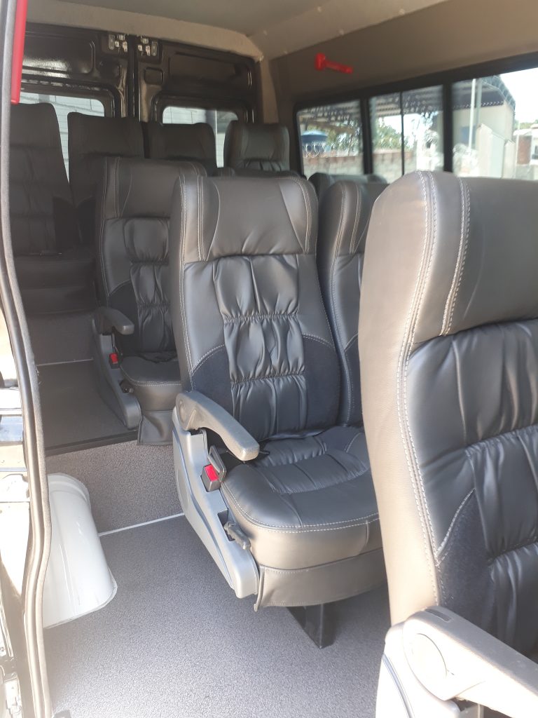 Unidade Móvel - CRAS Veiculo Nova Iveco 30-130 -2